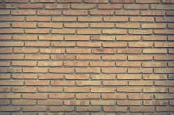 bricks-1846939_1920.jpg